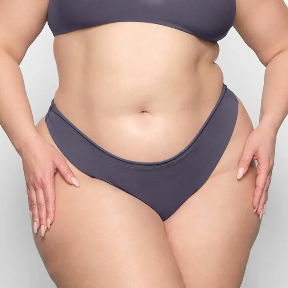 SKIMS Raw Edge Intimates Thong Thunder NWT  4X, 3X - Picture 5 of 13